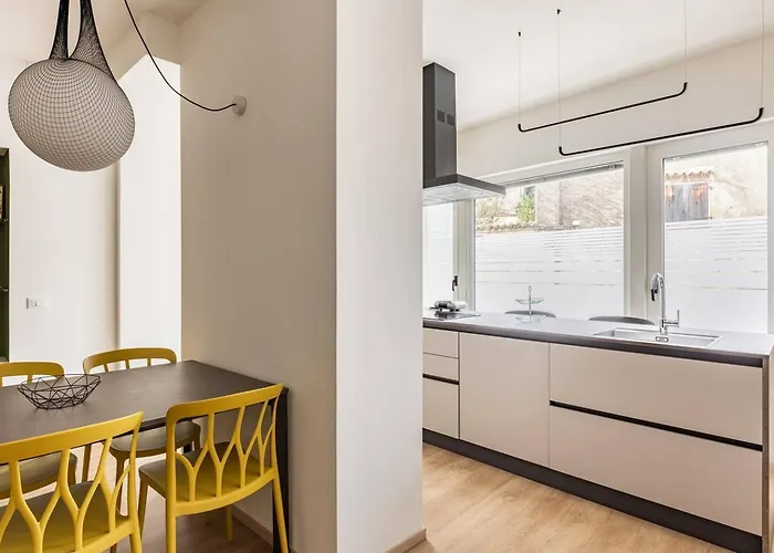 Апартаменти Valeria Бардоліно