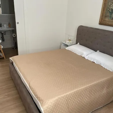 Valeria Apartman